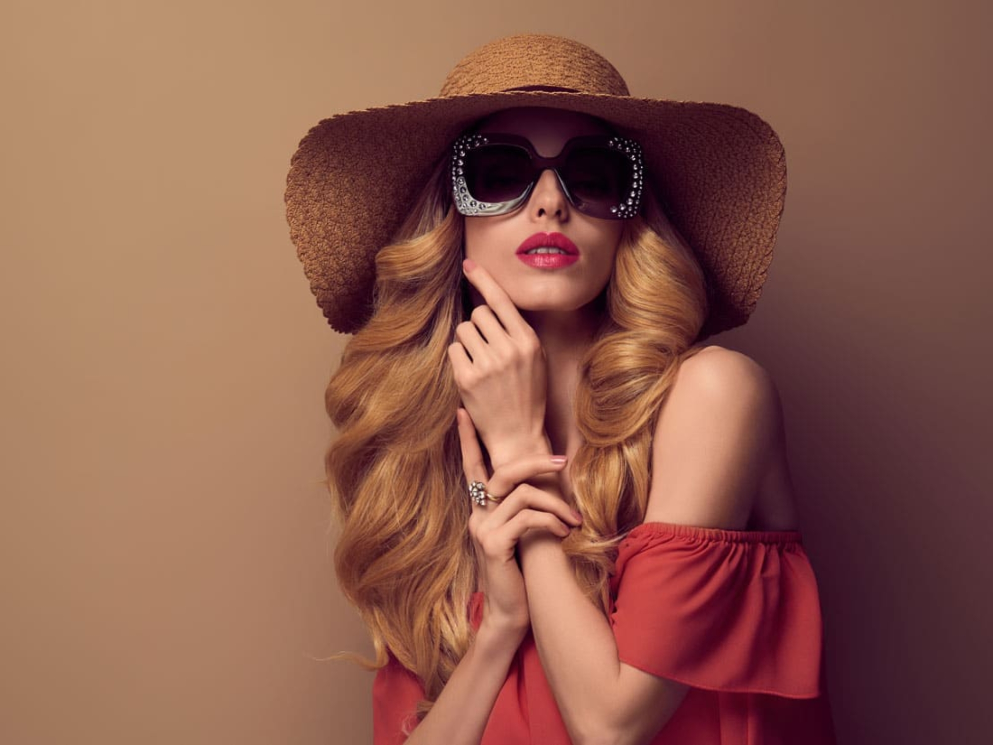 demo-attachment-951-fashion-P54RY37-1